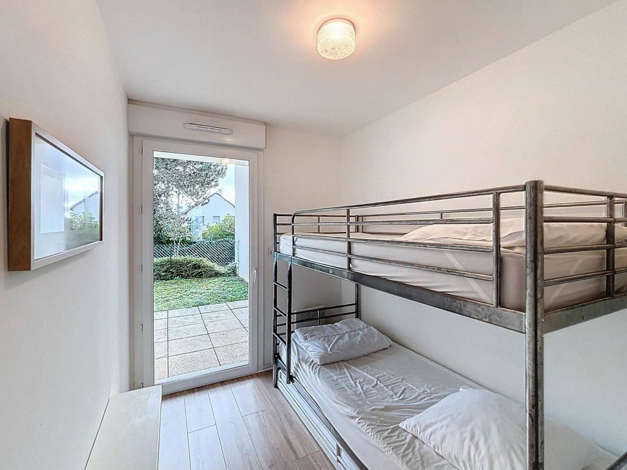 Appartement Rez-De-Jardin, Front De Mer, 4 Pers, Calme, Wifi Gratuit - Fr-1-465-46 Merville-Franceville-Plage Exteriér fotografie